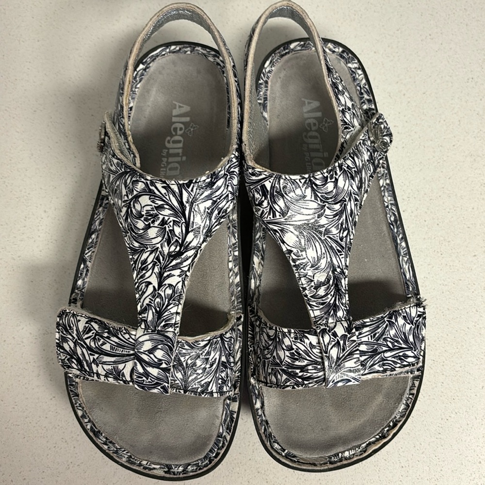 Alegria Kerri sandal